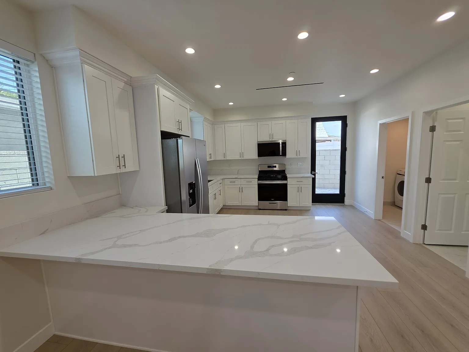 3 bed, 2.5 bath, 1350 sqft, $3,795 — Photo 2