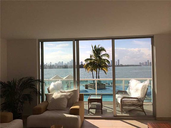 4th image of 1000 West Ave APT 221