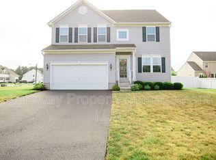 7 Vaughn Way, Burlington, NJ 08016