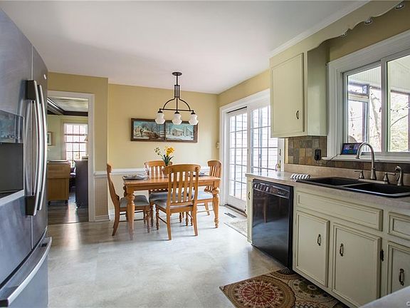 5th image of 7380 Hill View Dr