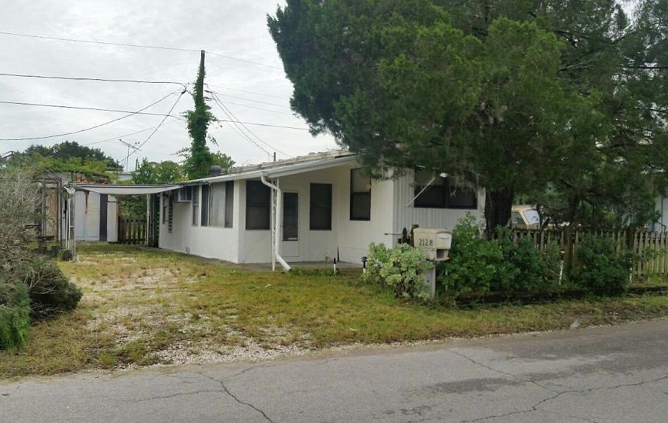 1st image of 2128 Roselawn Dr