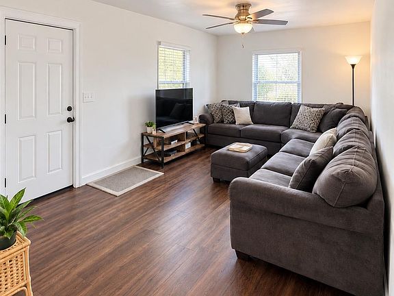 5th image of 1025 E Mandeville St