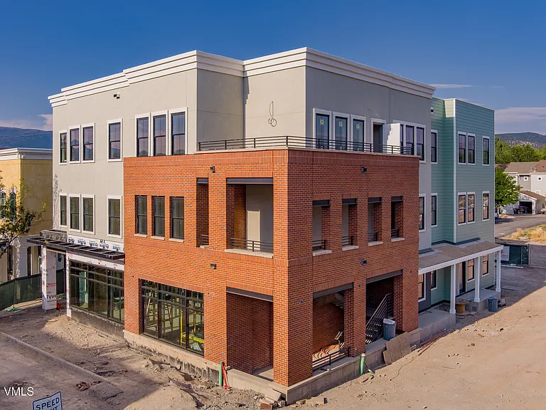 1200 Capitol St — Photo 30