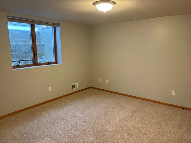 334 Autumn Ln — Photo 25