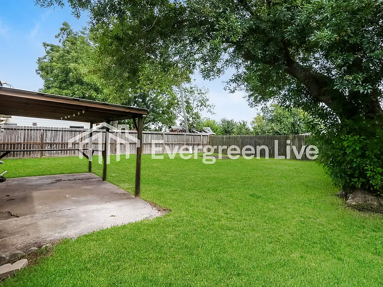 13439 Greenway Dr — Photo 15