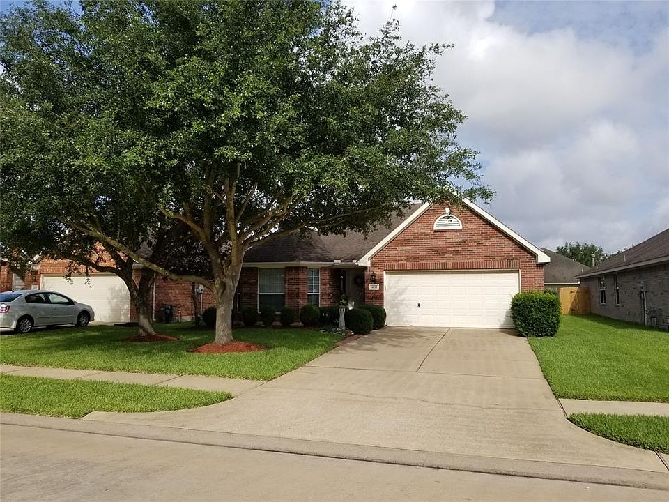 1st image of 4811 Harbor Glen Ln