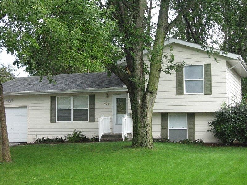 1st image of 424 Teagarden Dr