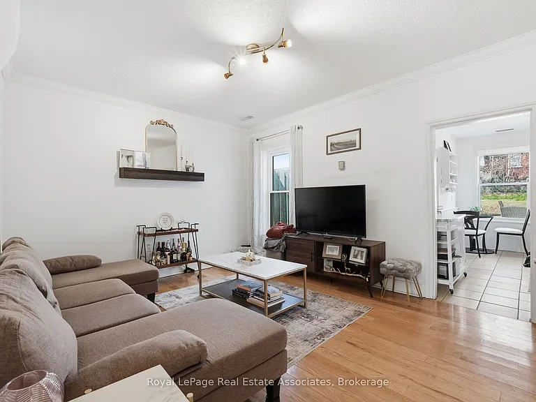 12 Nelson St — Photo 8