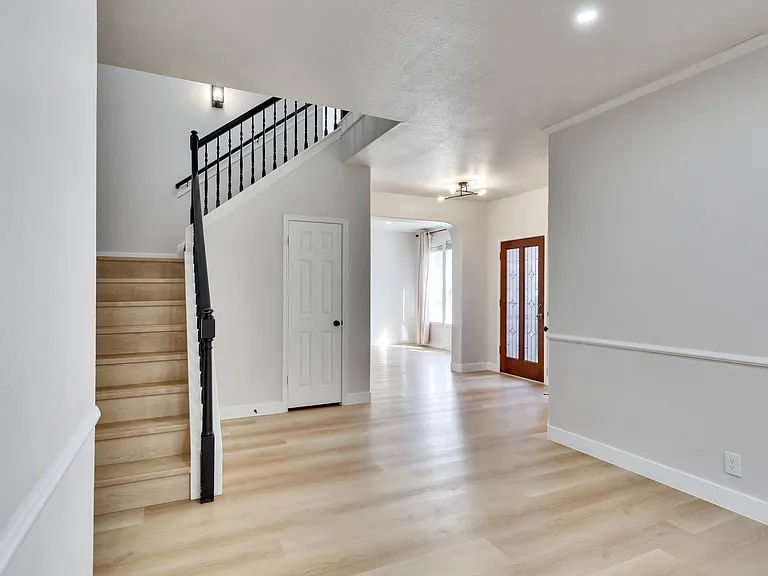 10108 Andora Dr — Photo 9