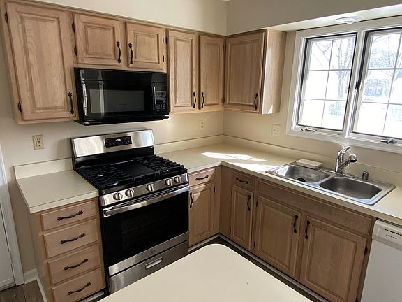 5th image of 6308 Sweetbriar Dr