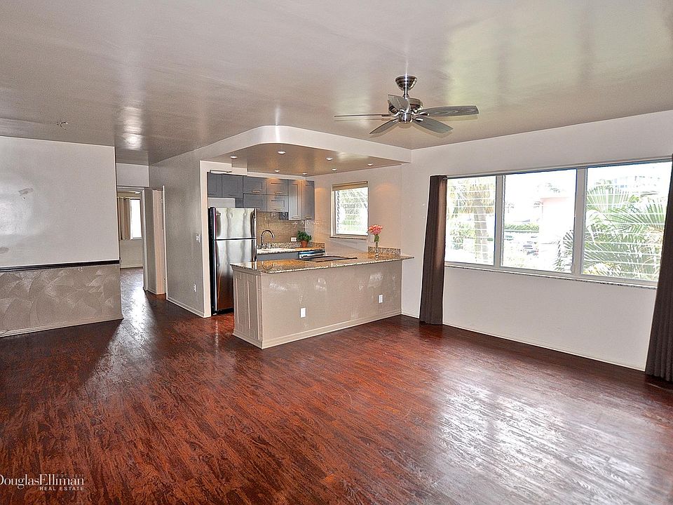 1st image of 700 Bayshore Dr APT 28