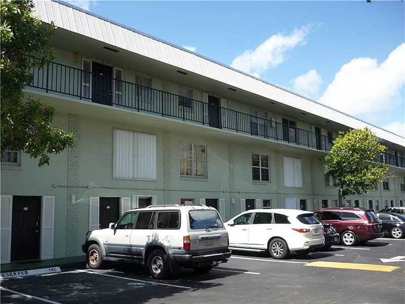 1st image of 801 W Oakland Park Blvd APT C15