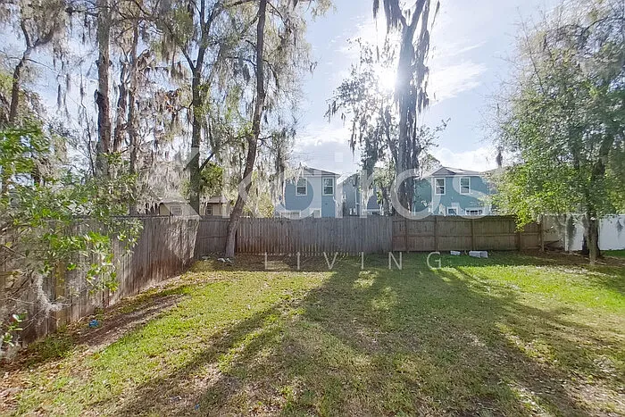1349 Mull St — Photo 22
