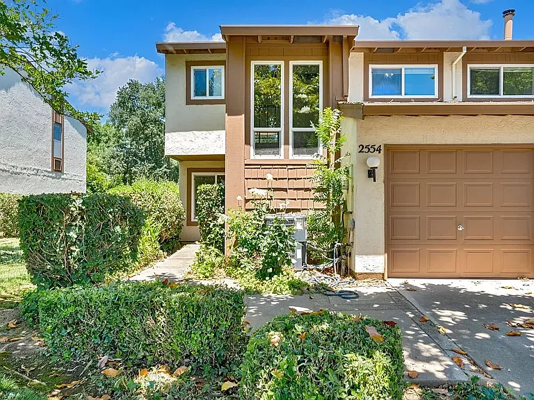 2554 Rio Bravo Cir — Photo 10