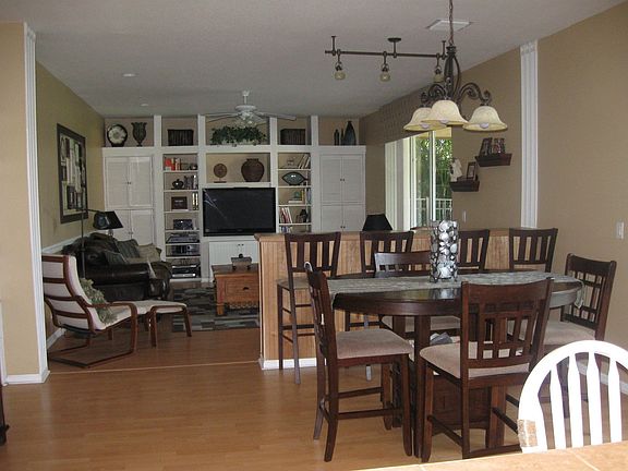breakfast area and family room