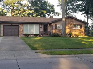 260 Westwood Ln, South Bend, IN 46619