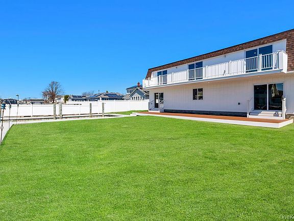 3rd image of 66 Lighthouse Road