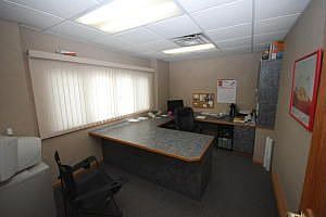 4th image of 101 Sheyenne St