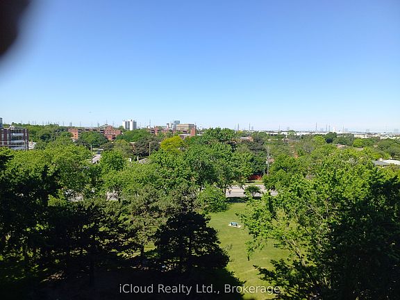 4th image of 390 Dixon Rd #806