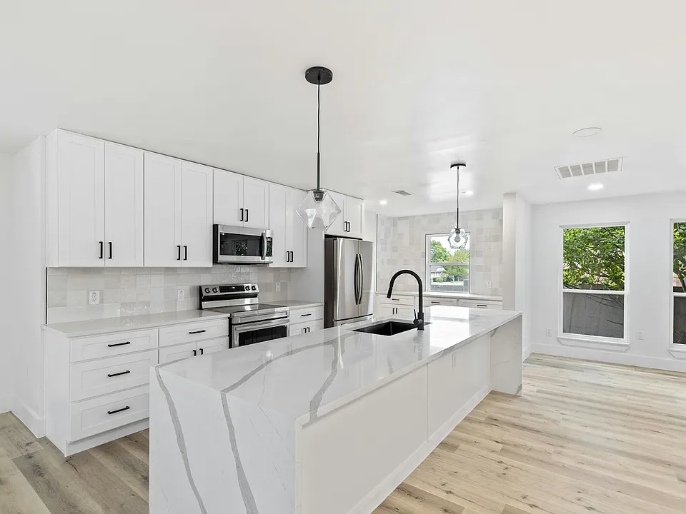 15655 Regal Hill Cir