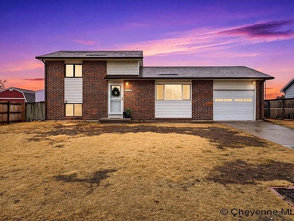 2nd image of 134 Rio Verde Cir