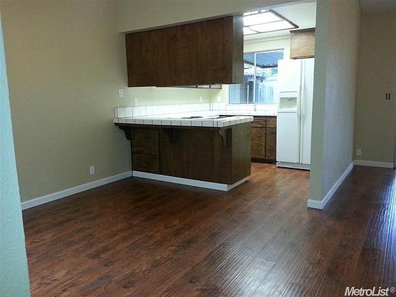 4th image of 1176 Meadow Gate Dr