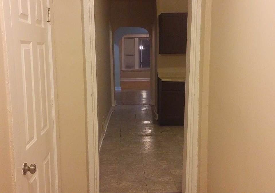 1st image of 6413 S Artesian Ave #2