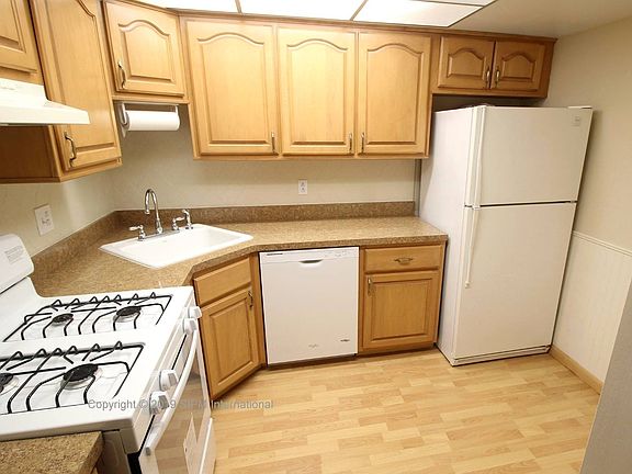 4th image of 73 Henel Ave APT 4