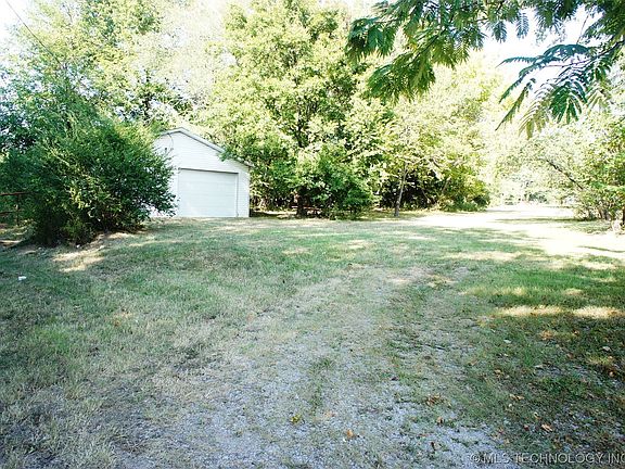 2nd image of 28827 E 141st St S