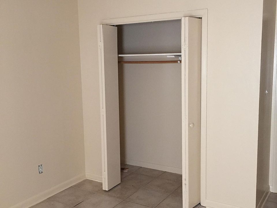 1st image of 5892 Audubon Dr APT A2
