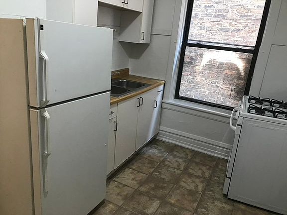 4th image of 2526 N Kedzie Blvd