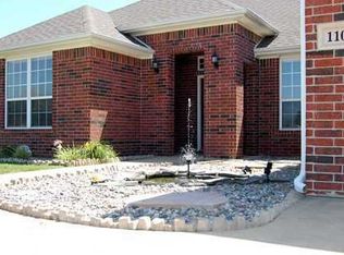 1101 SW Davinbrook St, Bentonville, AR 72712