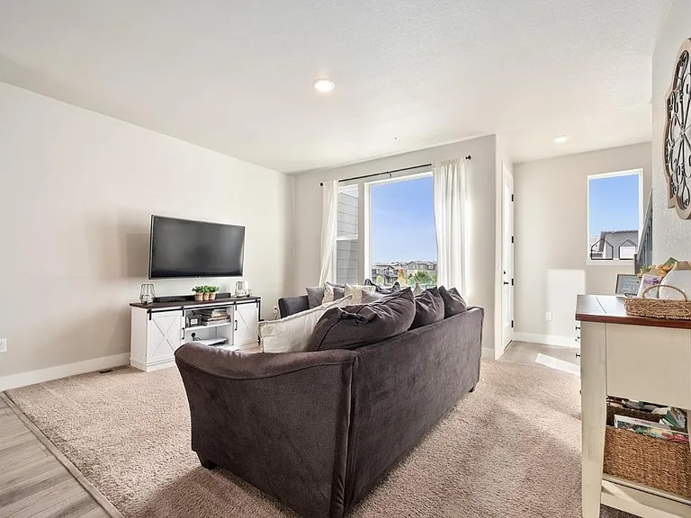 2855 W 69th Ave — Photo 15