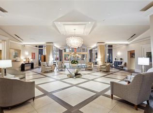 2100 Saint Charles Ave APT 2F, New Orleans, LA 70130