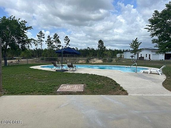 4th image of 5325 Titus Rd