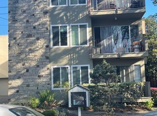 1182 Park Ave #A, Alameda, CA 94501