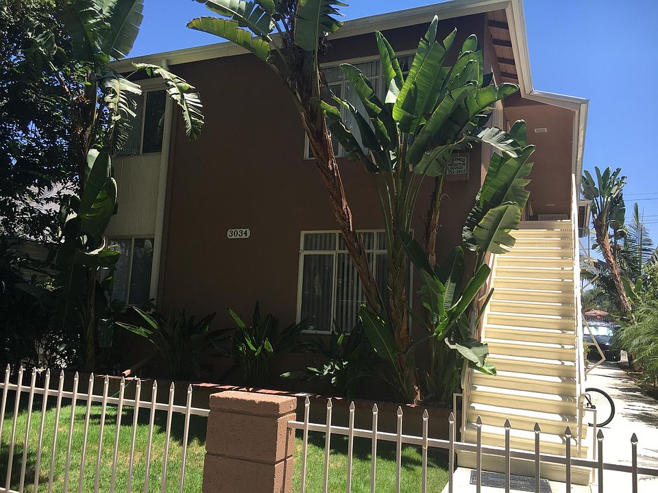 Charming Gated-Secured Entrance