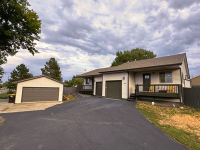 680 Juniper St, Golden, CO, 80401