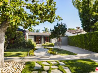 10418 Moorpark St, North Hollywood, CA 91602