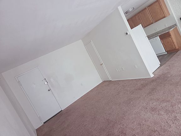 4th image of 1800 Metzerott Rd