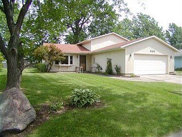 1st image of 620 Carol Ln
