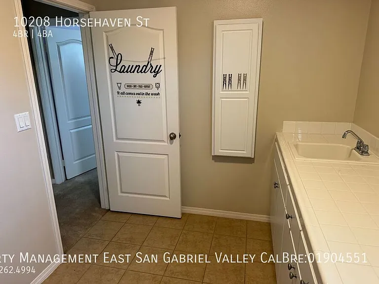 10208 Horsehaven St — Photo 47