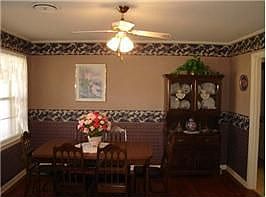 3rd image of 221 Frostland Dr
