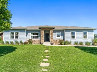 1501 S 7th St, Adel, IA 50003