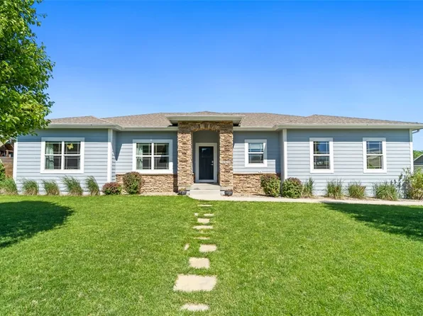 1501 S 7th St, Adel, IA 50003