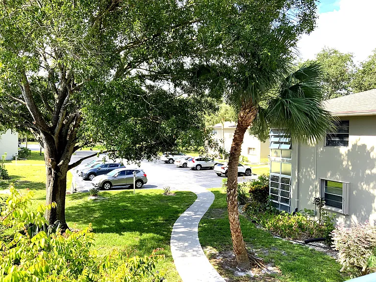 11 Lake Vista Trl #206 — Photo 18