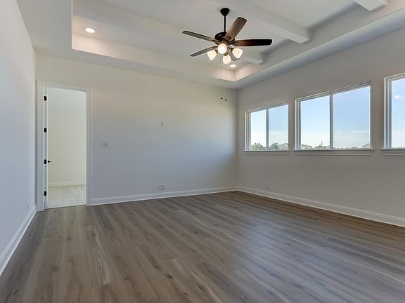 Waldsanger - Kylie Interior Image 3