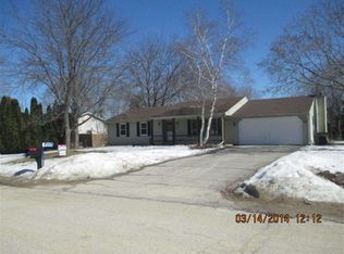 N1540 Woodlawn Dr, Fort Atkinson, WI 53538