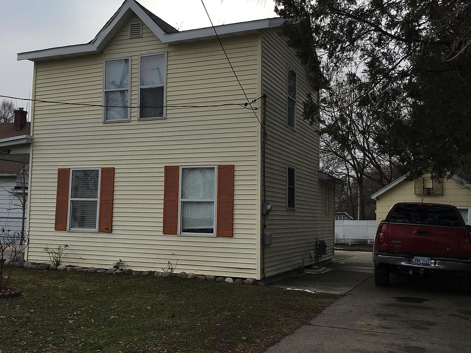 1st image of 2071 Lafayette Ave NE