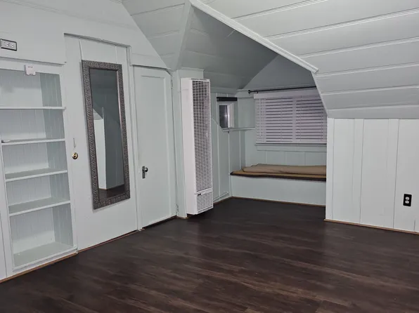 6453 Roble Ave, Los Angeles, CA 90042